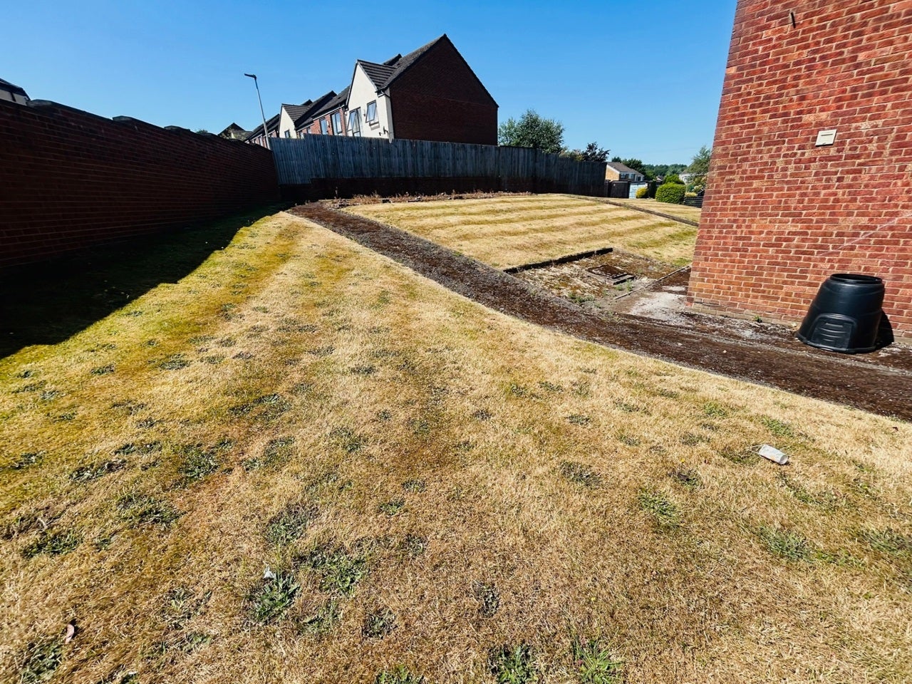 Flat Red Lion Close in Sandwell