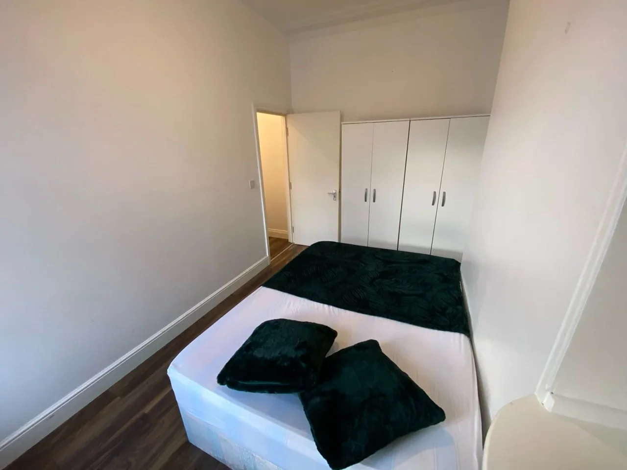 Room Chamberlayne Road in Greater London
