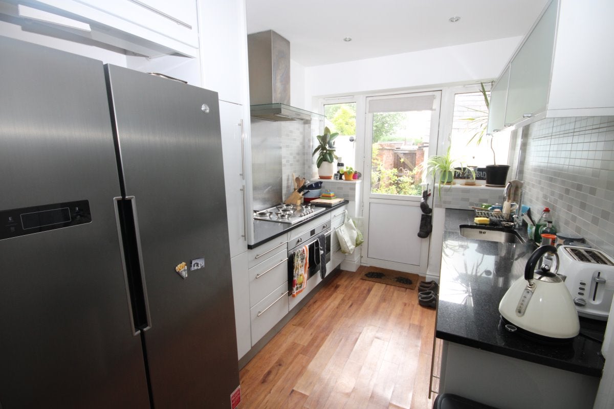 Flat Heath Road in Chester