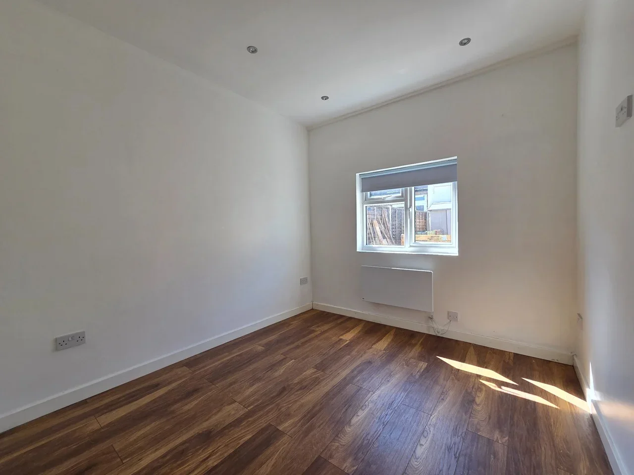 Flat Myra Street in Greater London