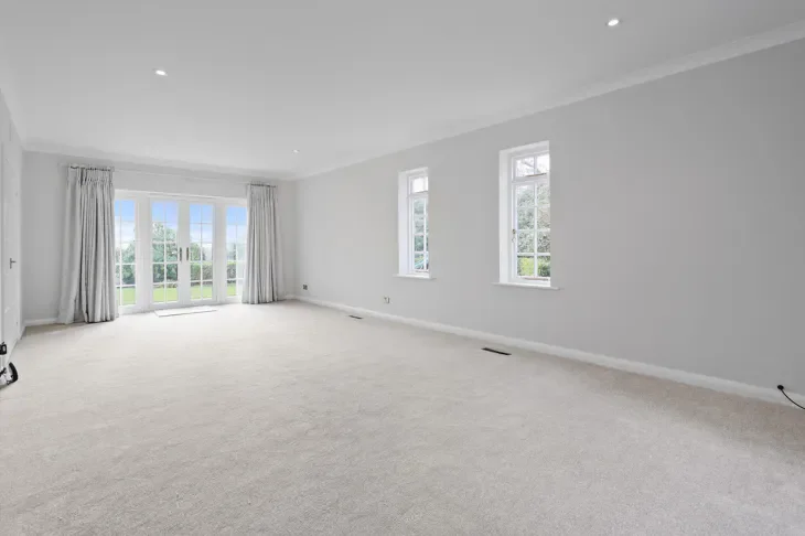 House Rodona Road in Elmbridge