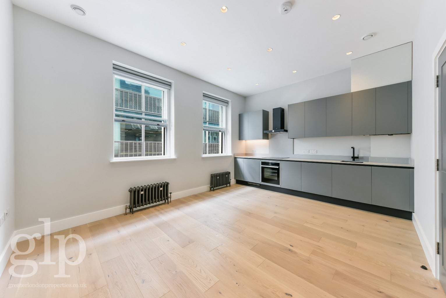 Flat Duck Lane in City of Westminster
