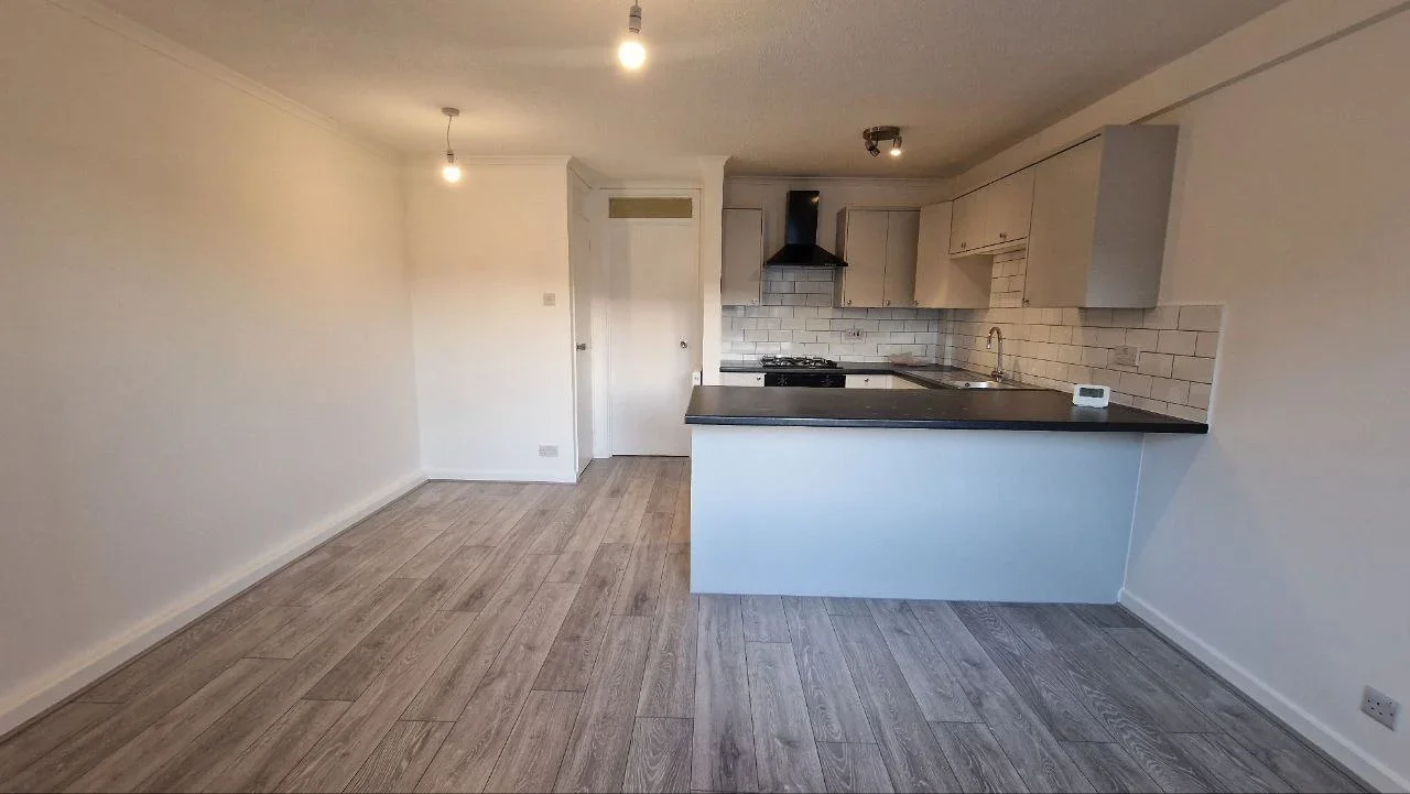 Flat Colchester Road in Greater London