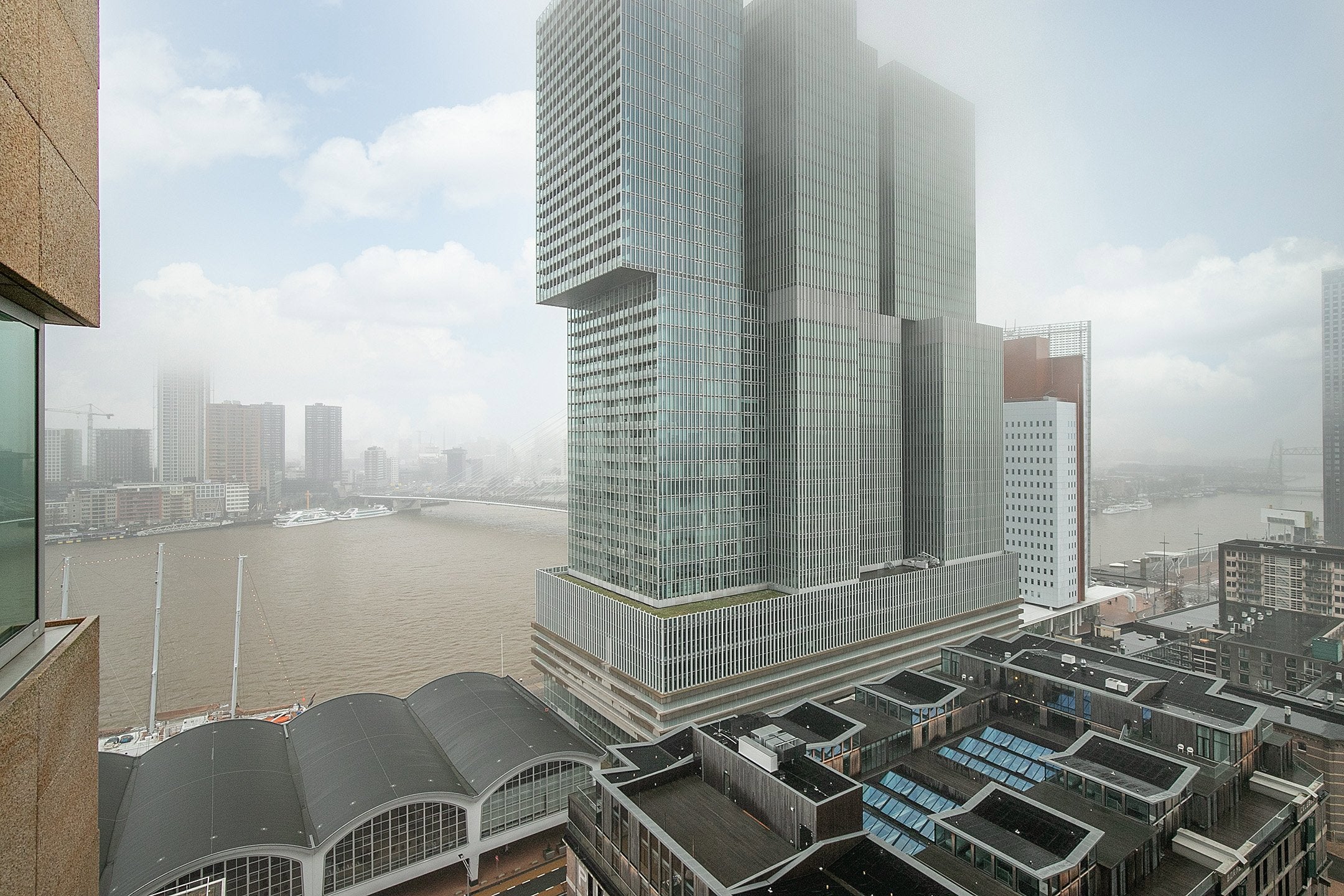 Appartement Van der Hoevenplein 155 in Rotterdam
