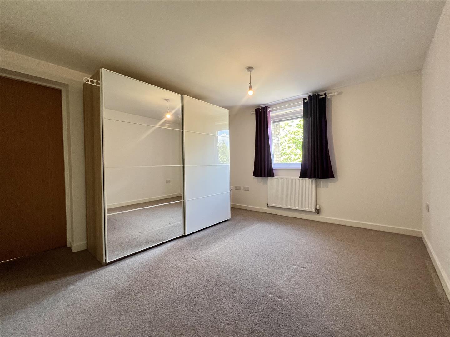 Flat St Andrews Road in Greater London
