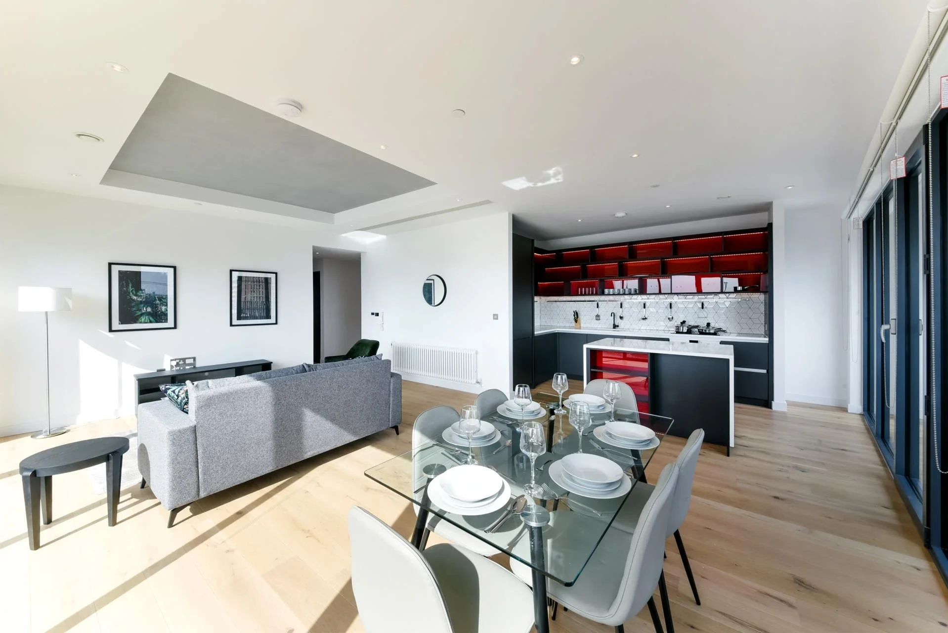 Flat City Island Way in Greater London