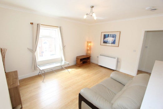 Flat Shepherds Bush Street in Stafford