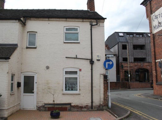 Flat Shepherds Bush Street in Stafford