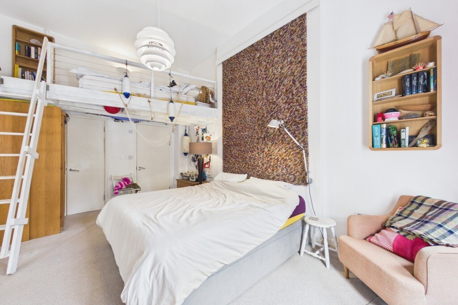 Flat Clifton Road | Clifton Gardens in Folkestone and Hythe District