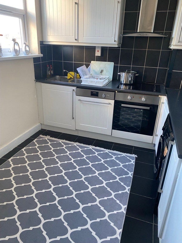 Room Albert Road in Greater London