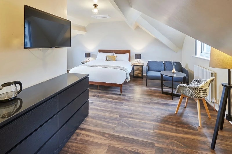 Room Marton Avenue in Middlesbrough