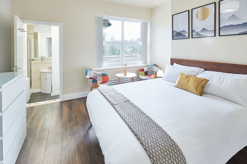 Room Marton Avenue in Middlesbrough