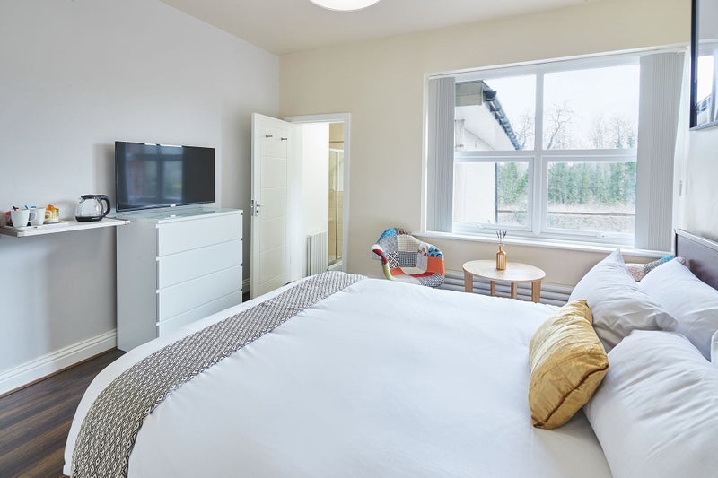 Room Marton Avenue in Middlesbrough