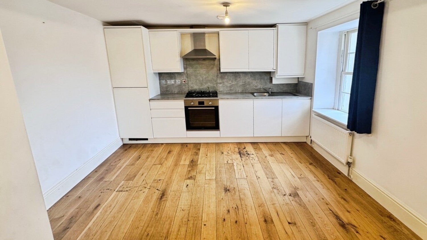 Flat Hilperton Road in Trowbridge