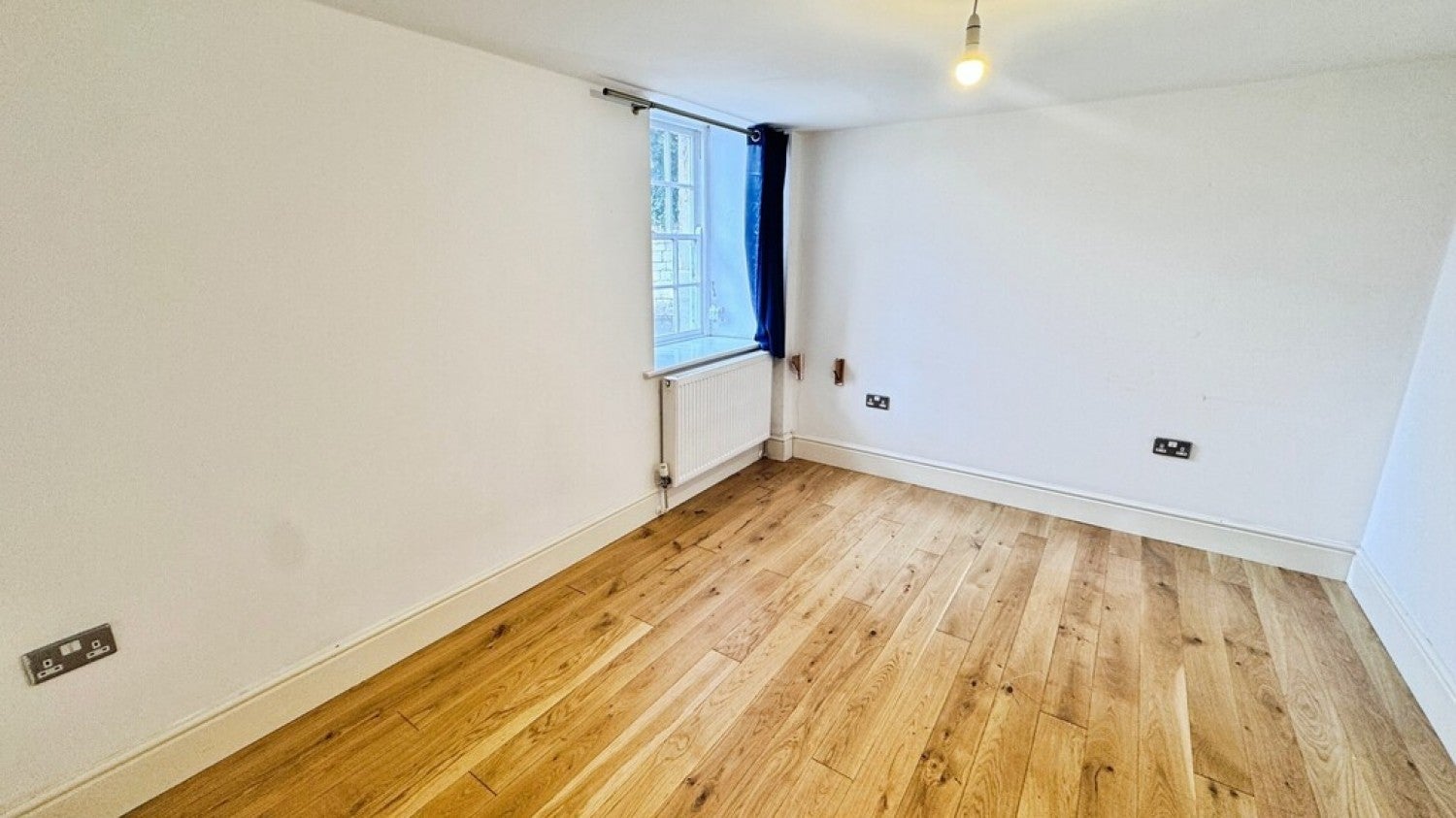 Flat Hilperton Road in Trowbridge