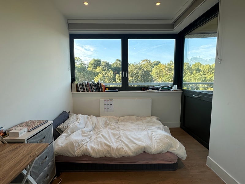 Room High Road Wembley in Greater London
