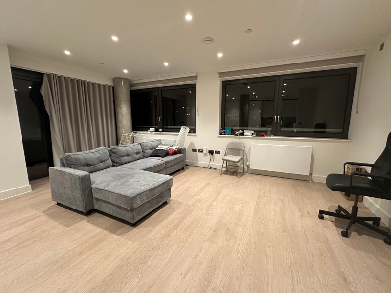 Room High Road Wembley in Greater London