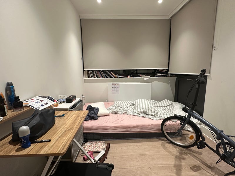 Room High Road Wembley in Greater London