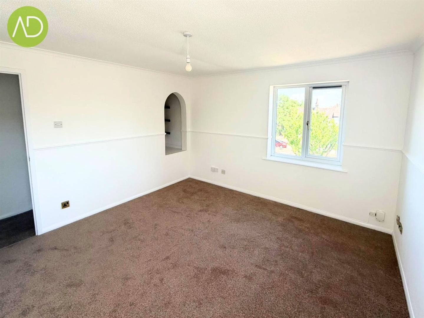 Flat Cillocks Close in Hoddesdon