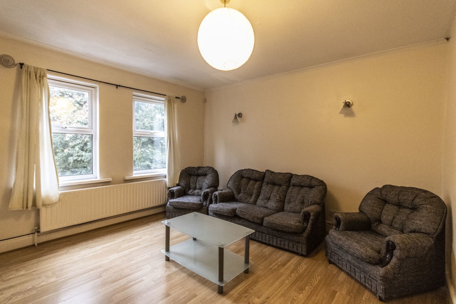 Flat Carisbrooke Road in Birmingham