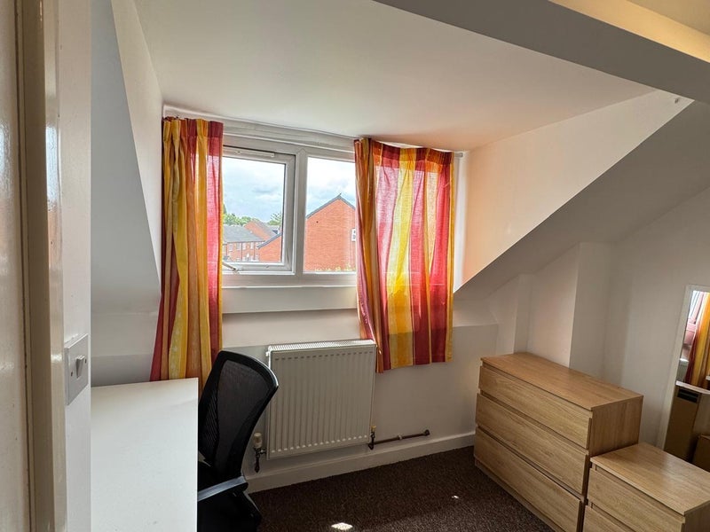 Room Clifton Boulevard in Nottingham