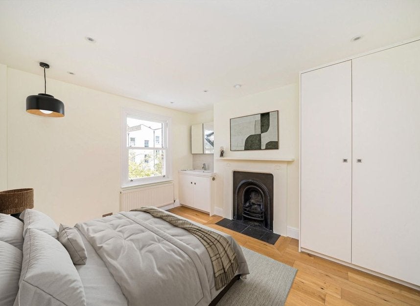 House Becondale Road in Greater London
