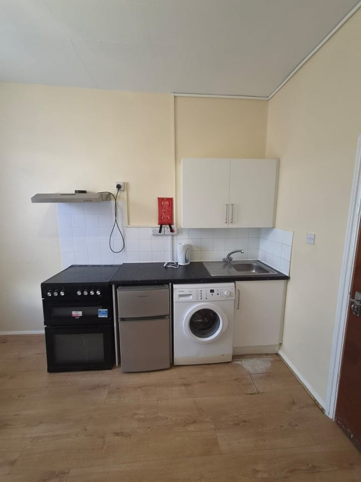 Room Belmont Road in Greater London
