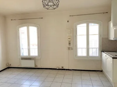 Flat Rue Maréchal Joffre in Salon-de-Provence