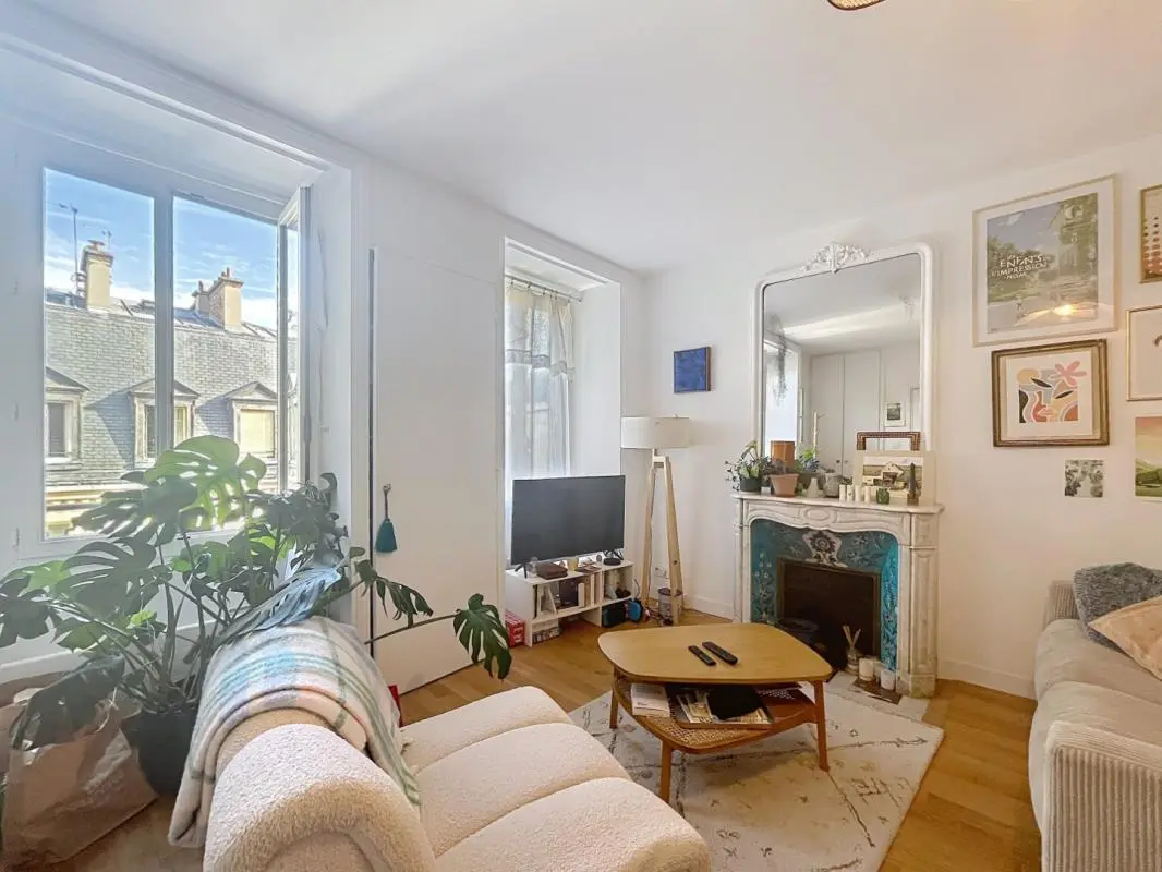 Appartement Rue de Clichy à Paris
