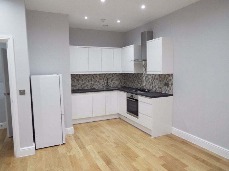 Flat Fishponds Road in Wokingham