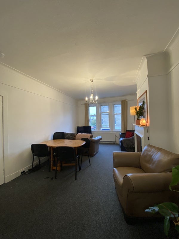 Flat Comely Bank Road in City of Edinburgh