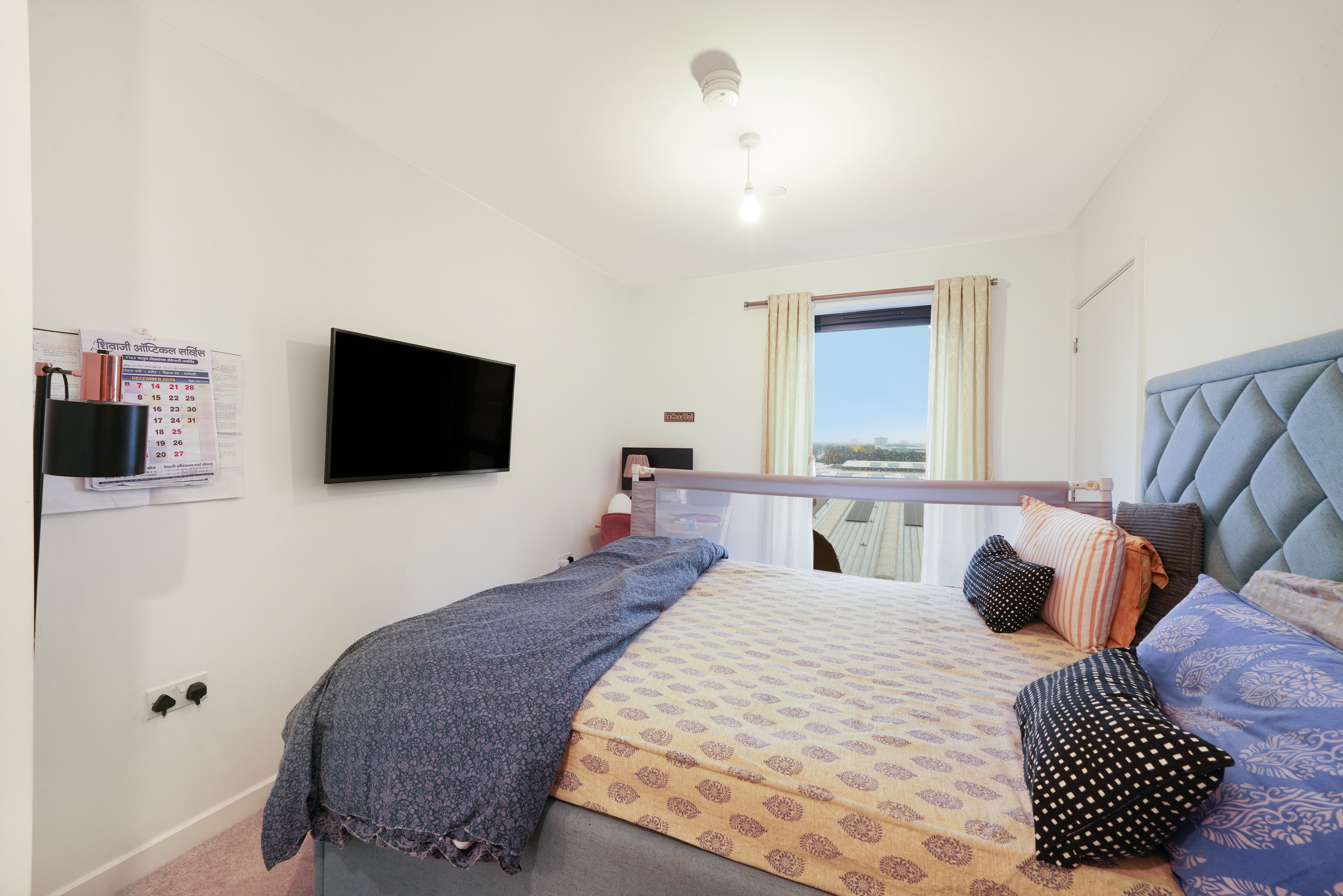 Flat Cranton Avenue in Greater London