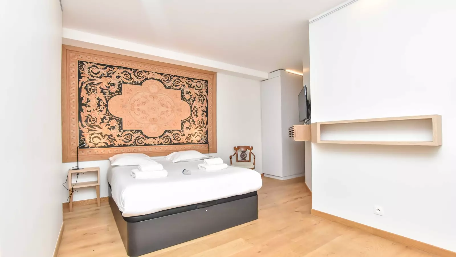 Appartement Rue de Marignan à Paris