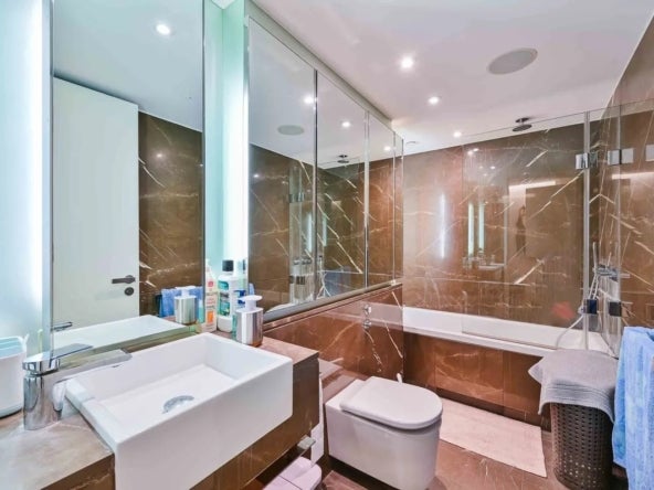 Flat Longford Street in Greater London