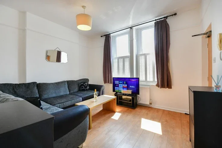 Flat Florentia Street in Cardiff