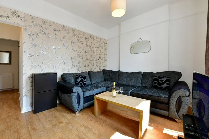 Flat Florentia Street in Cardiff