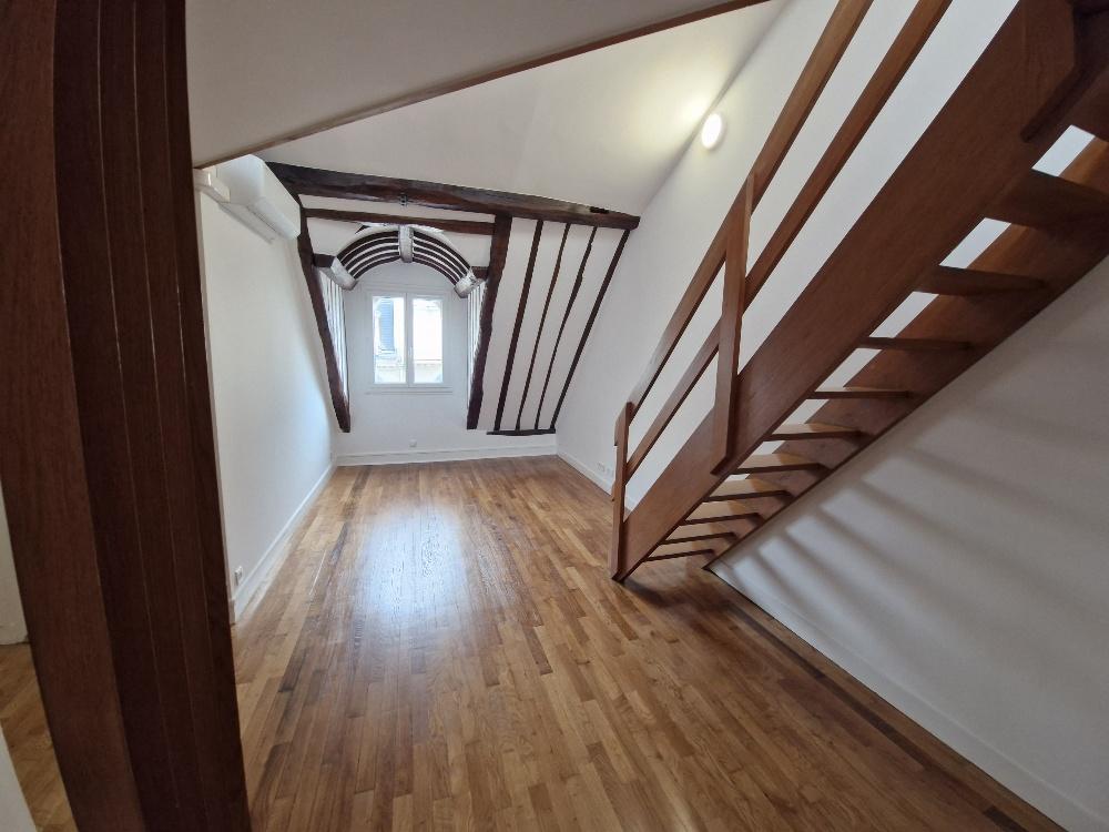 Appartement Rue de Châteaudun à Paris