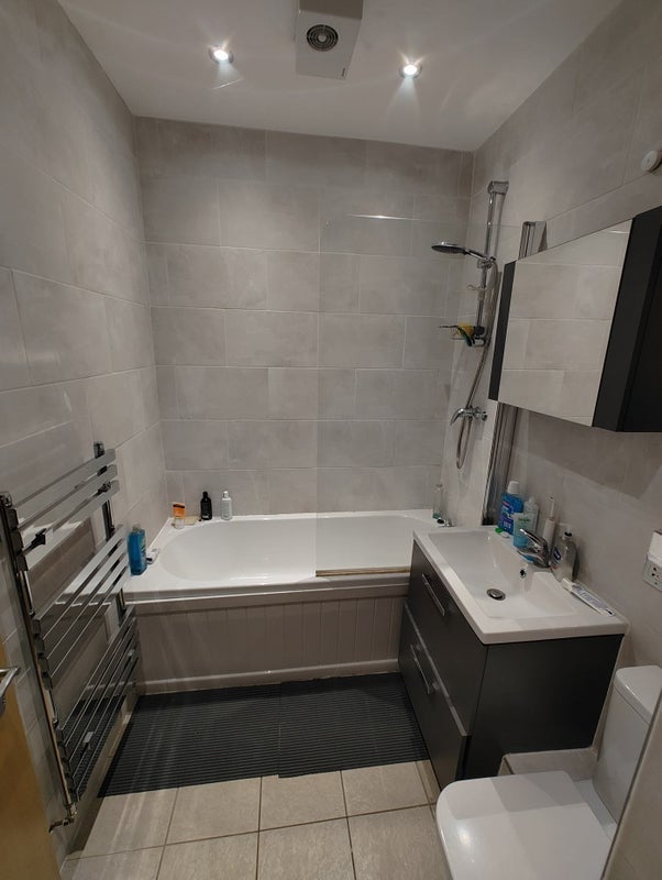 Room Seymour Grove in Trafford