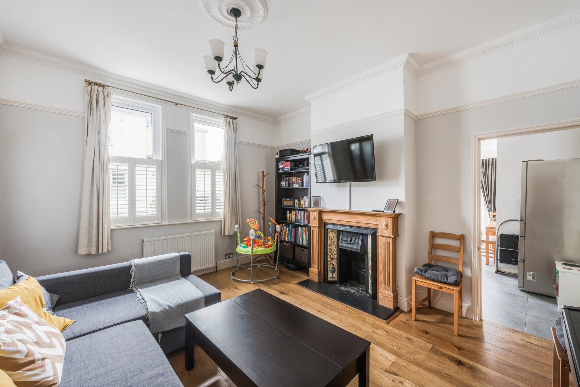 Flat Engadine Street in Greater London