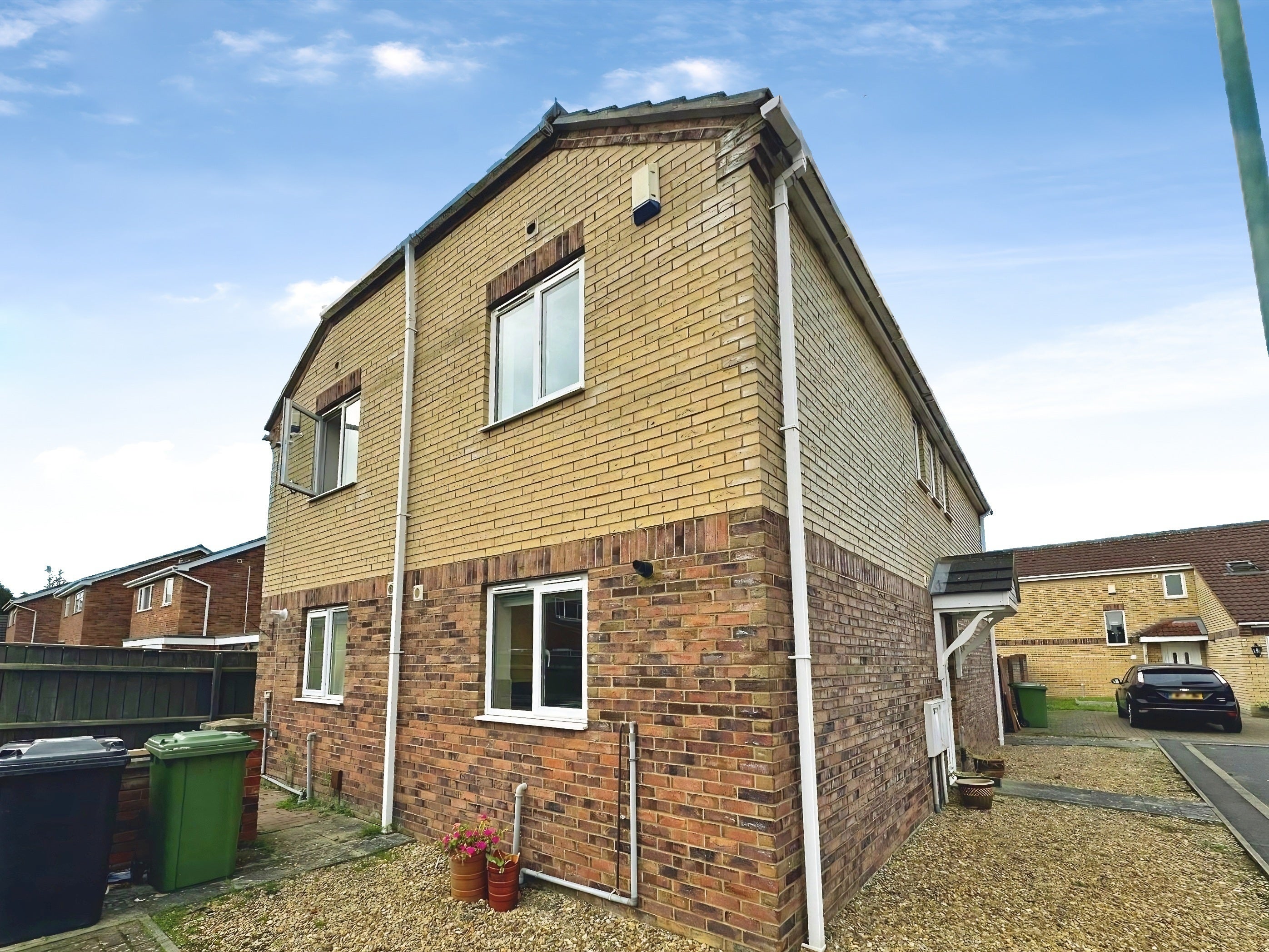 House Isherwood Close in Peterborough