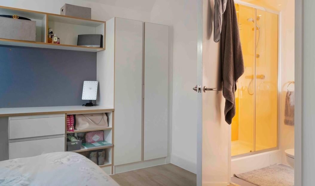 Room Elmstead Road in Colchester