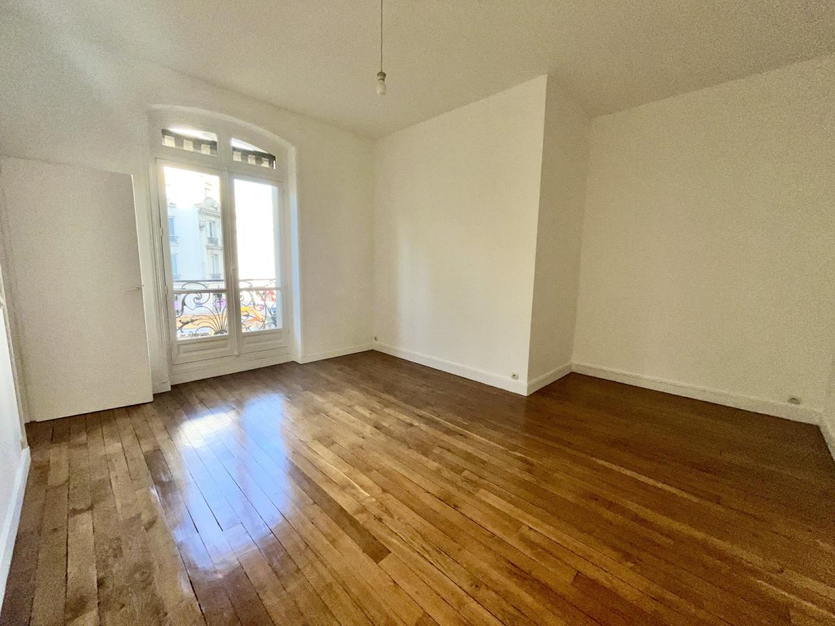 Appartement Rue Traversière à Paris