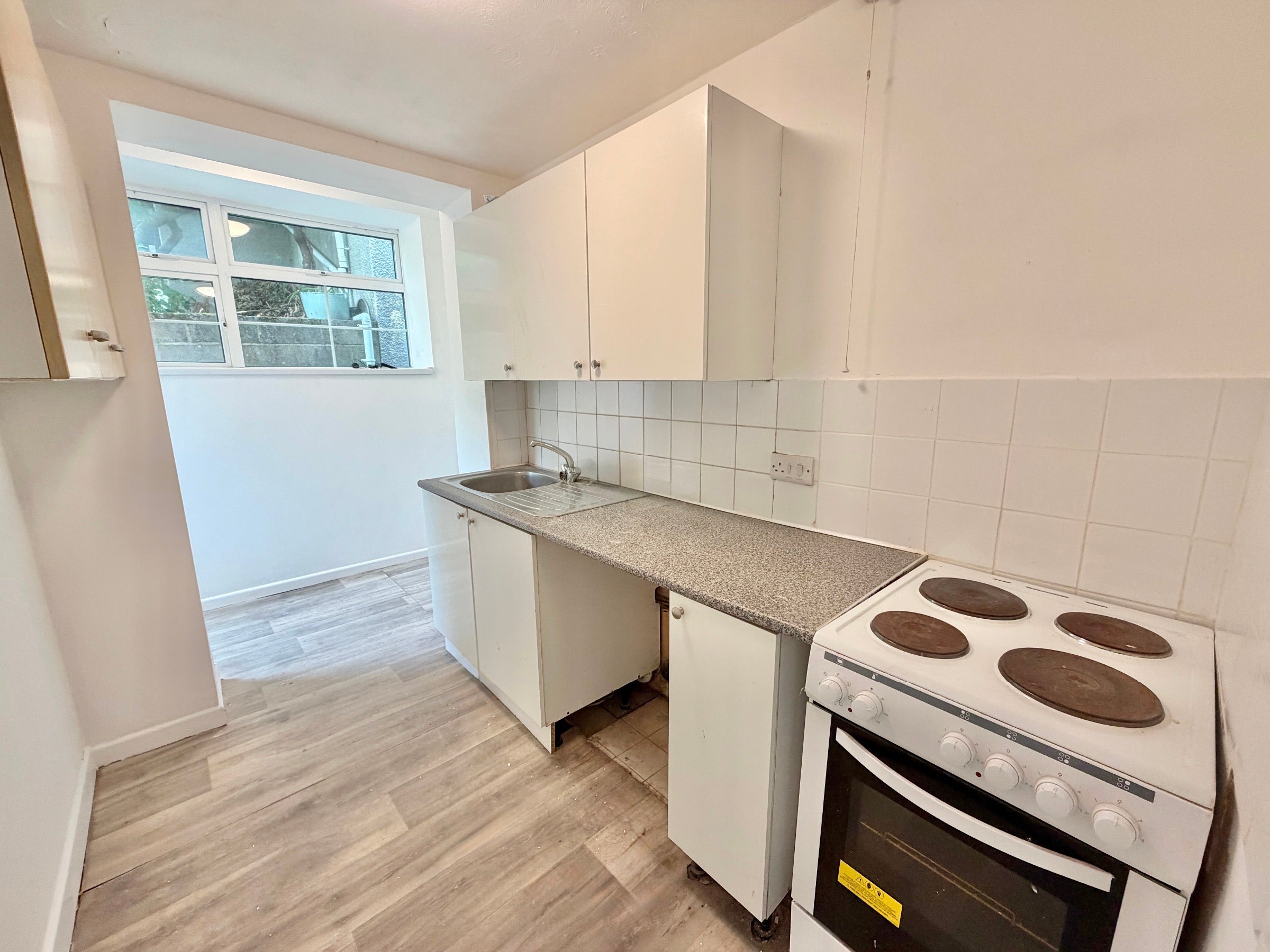 Flat Meadfoot Lane in Torquay