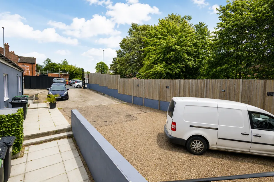 Flat Stainbeck Road in Leeds