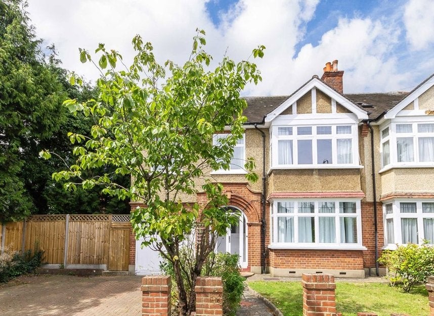 House Golden Manor in Greater London