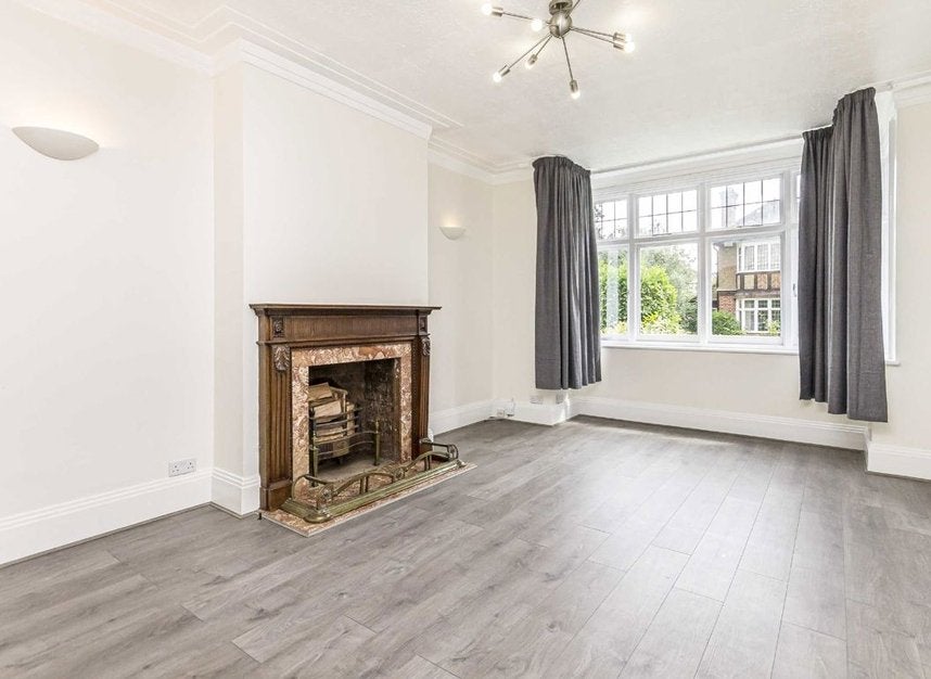 House Golden Manor in Greater London