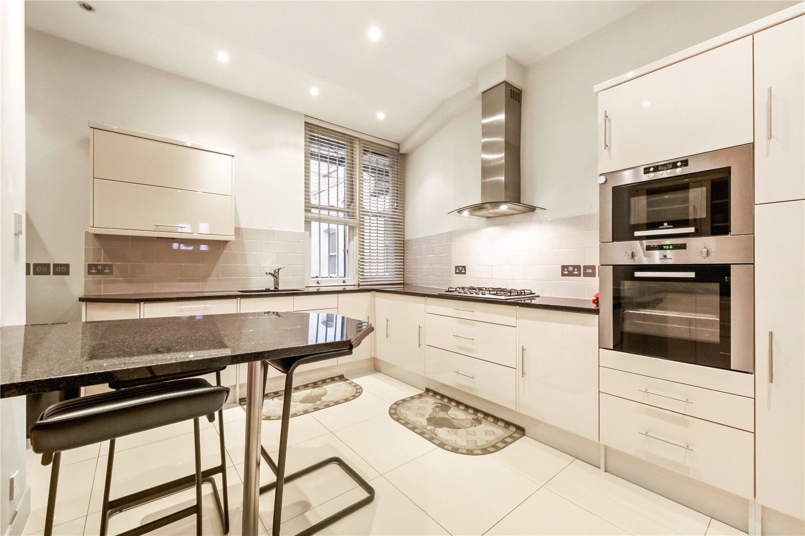 Flat Abbey Road in City of Westminster
