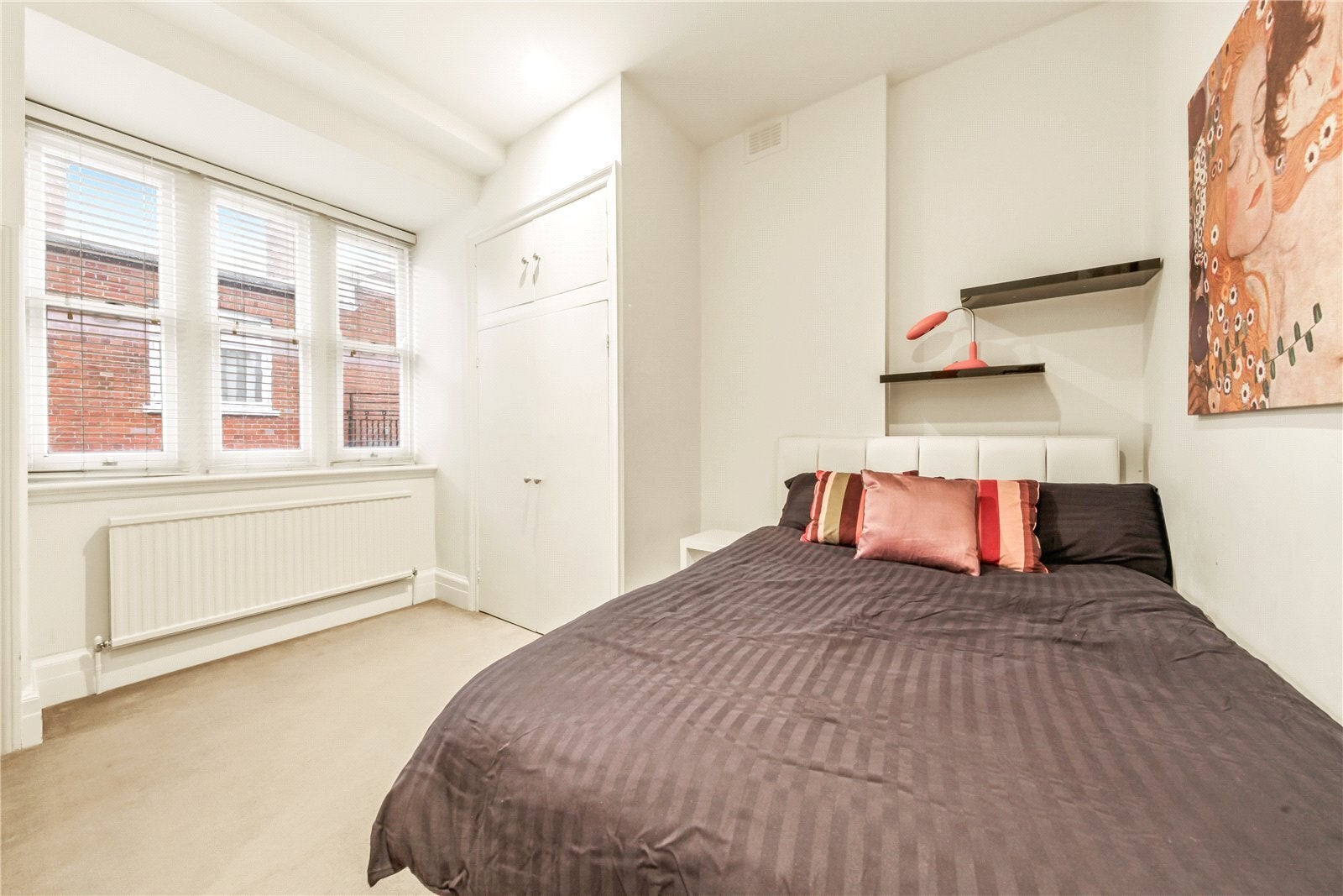 Flat Abbey Road in City of Westminster