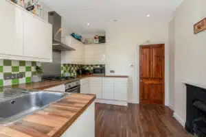 Flat Grosvenor Road in Greater London