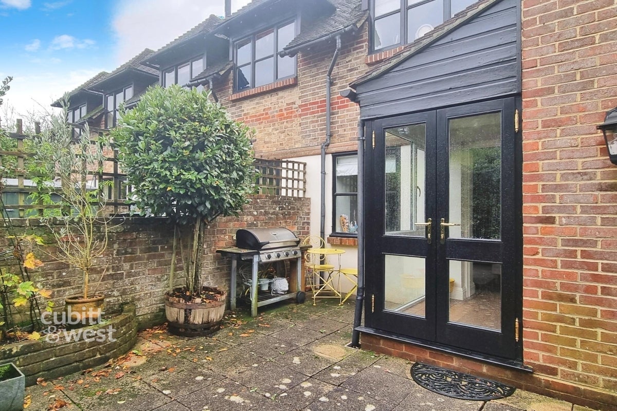 House The Steyne in Arun